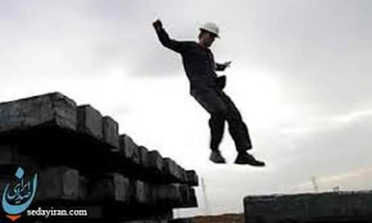 فرو رفتن میلگرد در سَر کارگر 16 ساله