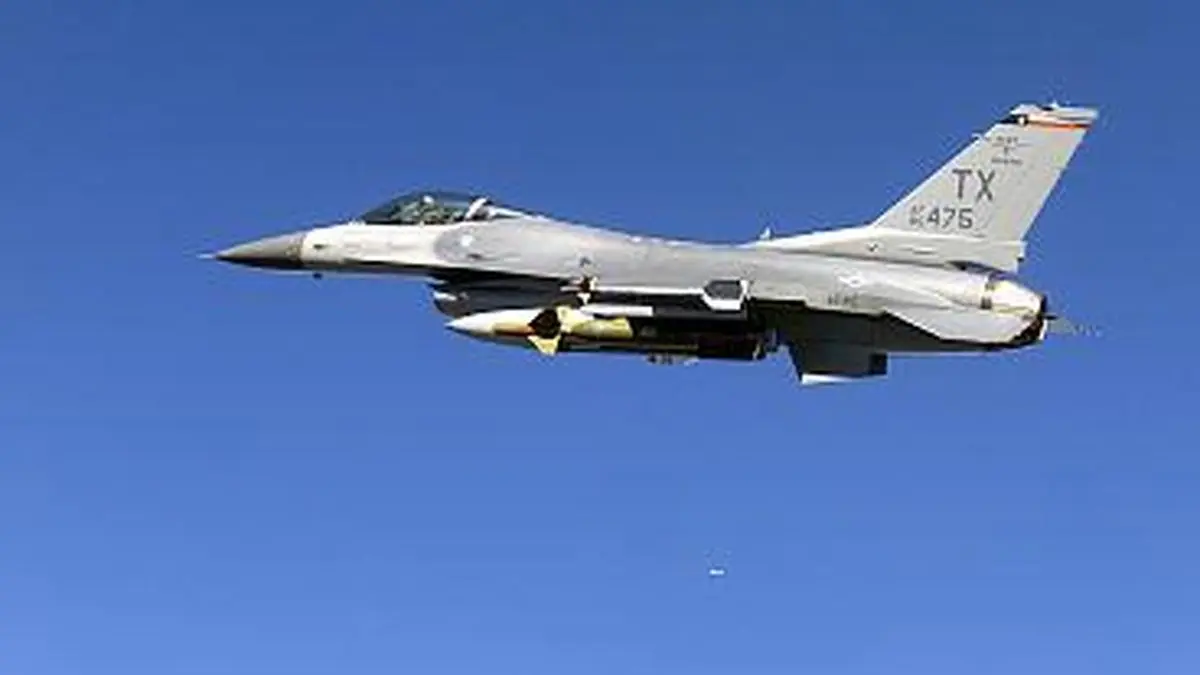 کشته شدن ۳۷ عضو الشباب در حملات هوایی آمریکا