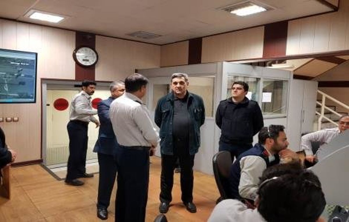 بازدید سرزده حناچی از ستاد فرماندهی سازمان آتش‌نشانی و مرکز کاهش آسیب‌های اجتماعی