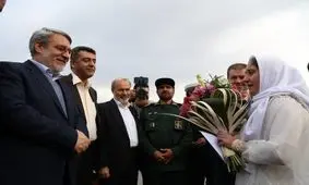 وزیر کشور دقایقی قبل وارد فرودگاه سنندج شد