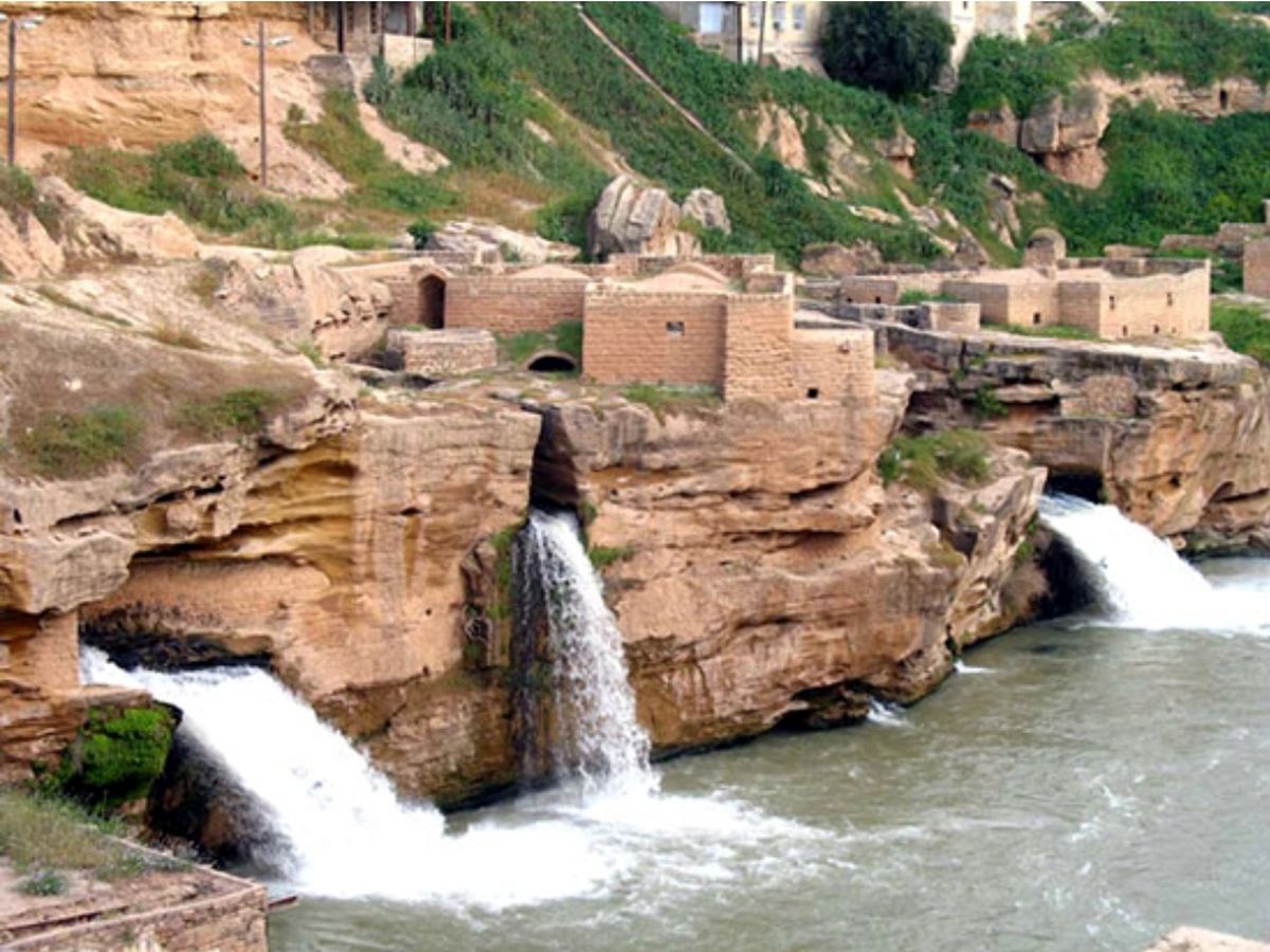 زیباترین آبشارهای ایران در استانهای جنوبی