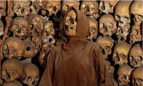 عجایب زیرزمینی جهان؛ از زیستگاه کرم‌های شب‌تاب تا دخمه اسکلت‌های رم