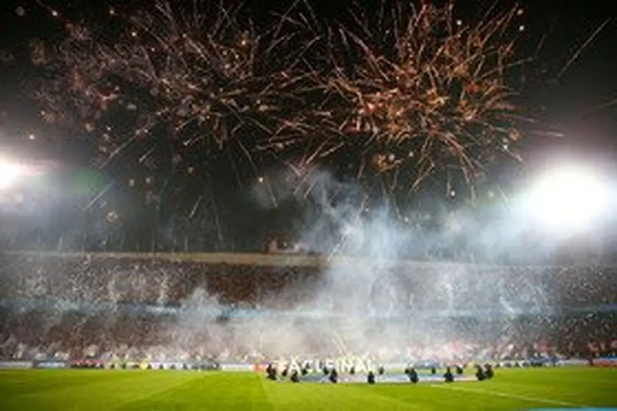 برگزاری کنسرت در ورزشگاه ۱۰۰ هزار نفری آزادی