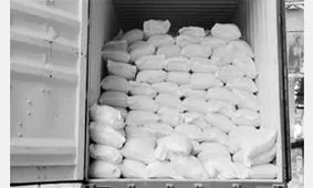 توقیف محموله پنج تنی آرد قاچاق در باشت