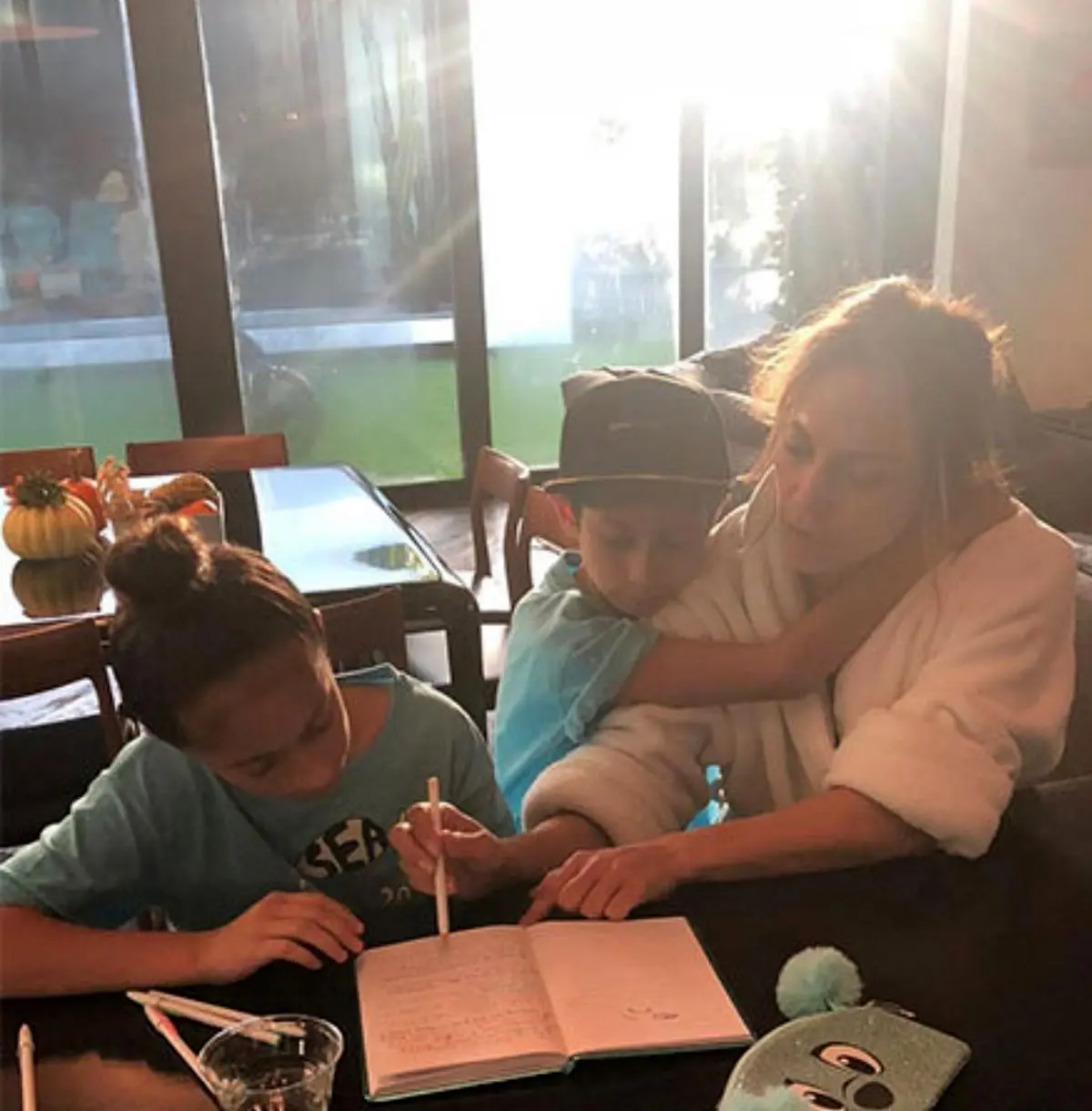 در اینستای ستارهای هالیوود از مامان جنیفر تا خانم هایلی بیبر