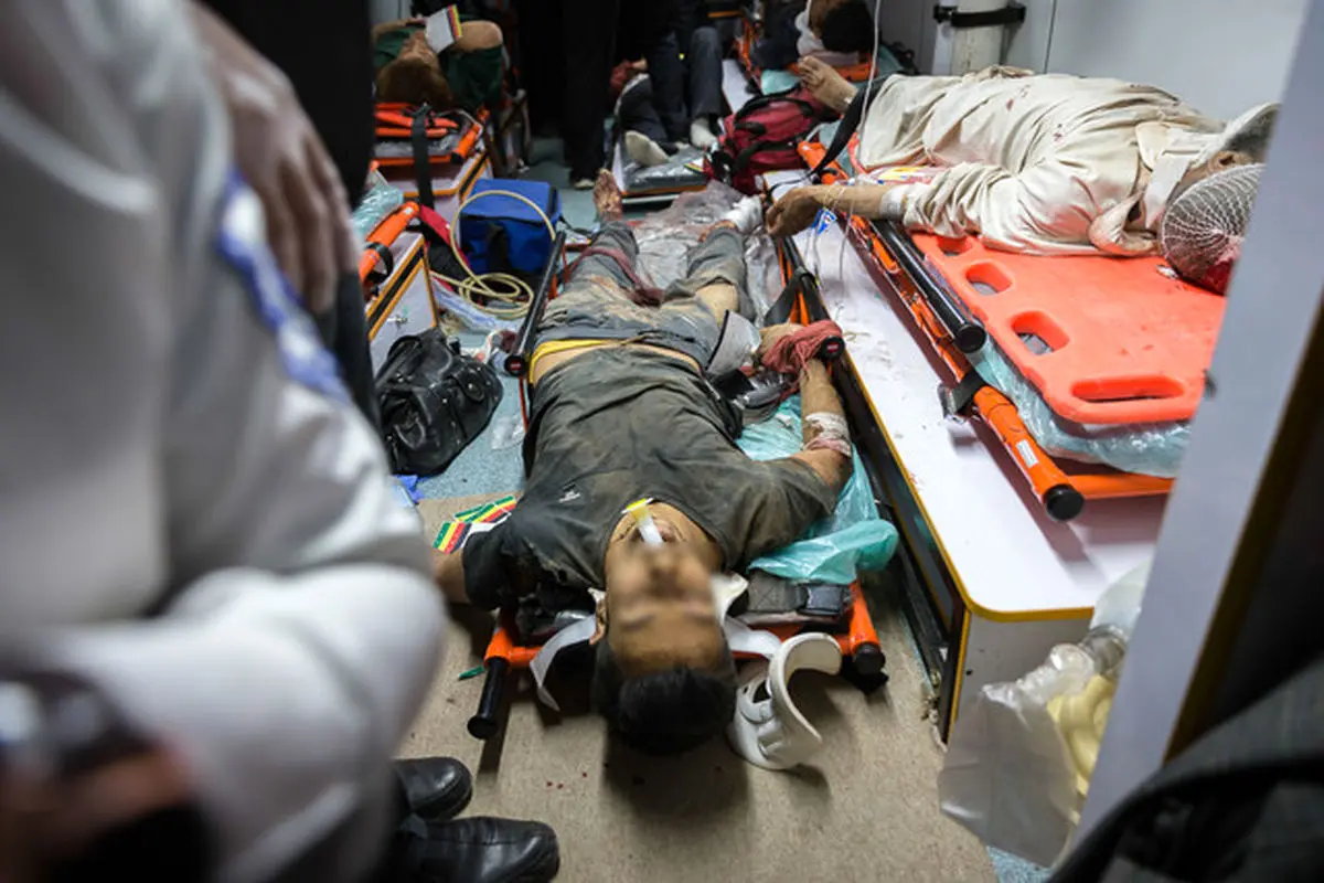 ۸ مصدوم حاصل برخورد دوخودرو با چند اسب