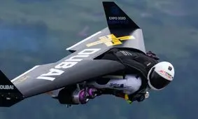 پرواز جت من‌ها با جت‌پک