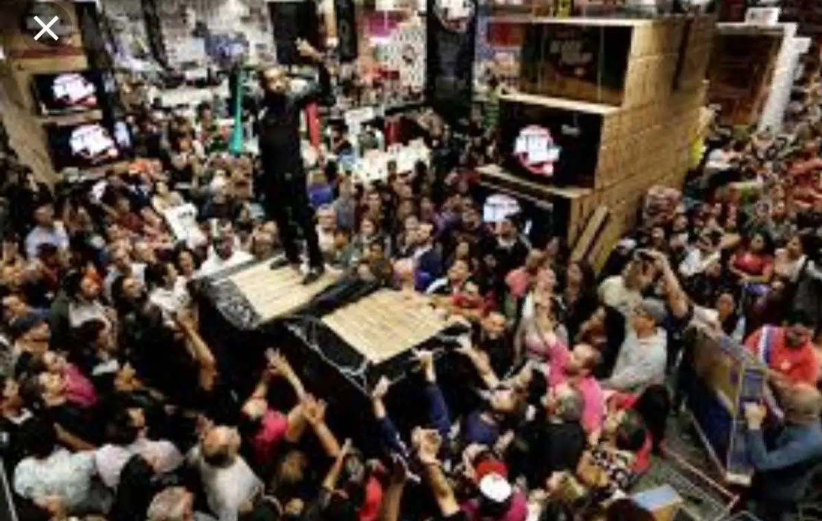 جمعه سیاه یا بلک فرایدی در کشورهای غربی چگونه گذشت؟