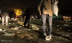 فراموشی مرگ دو بی خانمان در کنار در بسته گرمخانه