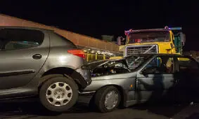 تصادف دو دستگاه خودرو در محور نهاوند فیروزان/حال مصدومان وخیم است