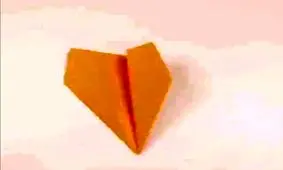 آموزش ساخت هواپیمای کاغذی