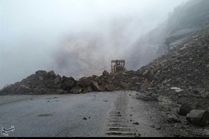 جاده خرم آباد- پلدختر بسته شد
