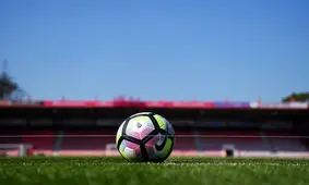 ثبت رکورد ۳۰ هزار روپایی توسط فوتبالیست خوزستانی