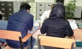 زنم به بهانه اضافه کاری با مردان غریبه در پی خوشگذرانی بود !