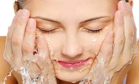 نکات اصولی در شستشوی صورت که سلامت پوست شما را تضمین میکند