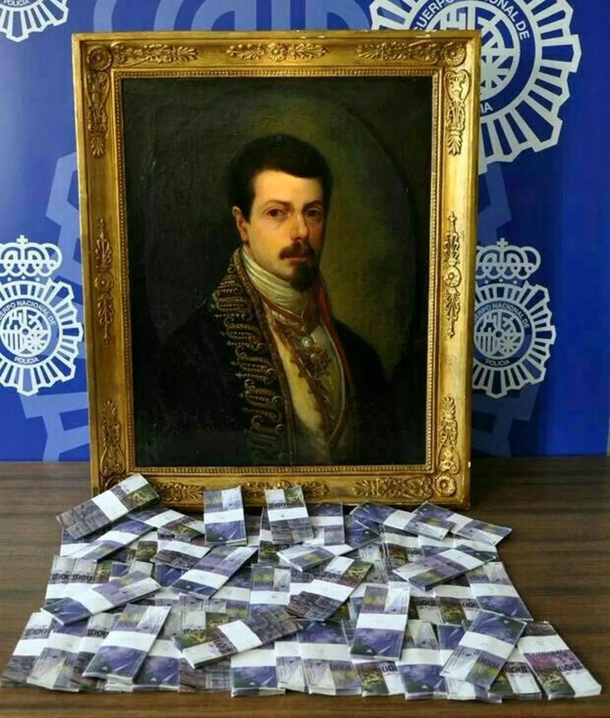 هیچ کس نمیتواند سر یک ایرانی کلاه بگذارد