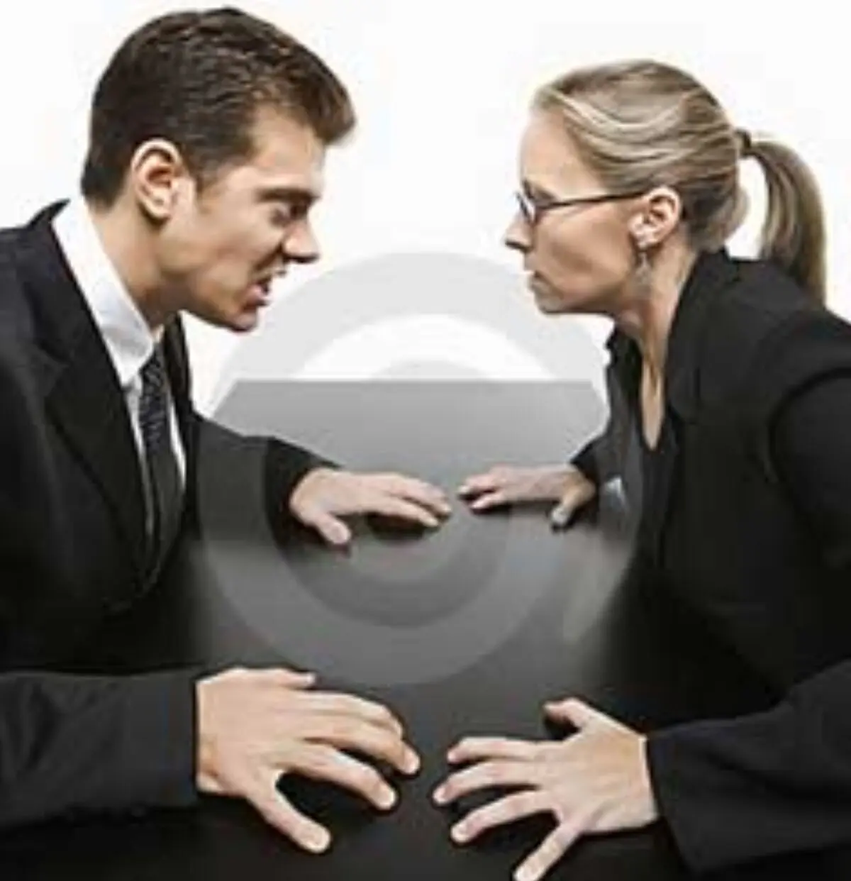 خصوصیاتی که تمایلات جنسی مردو زن را خاموش میکند