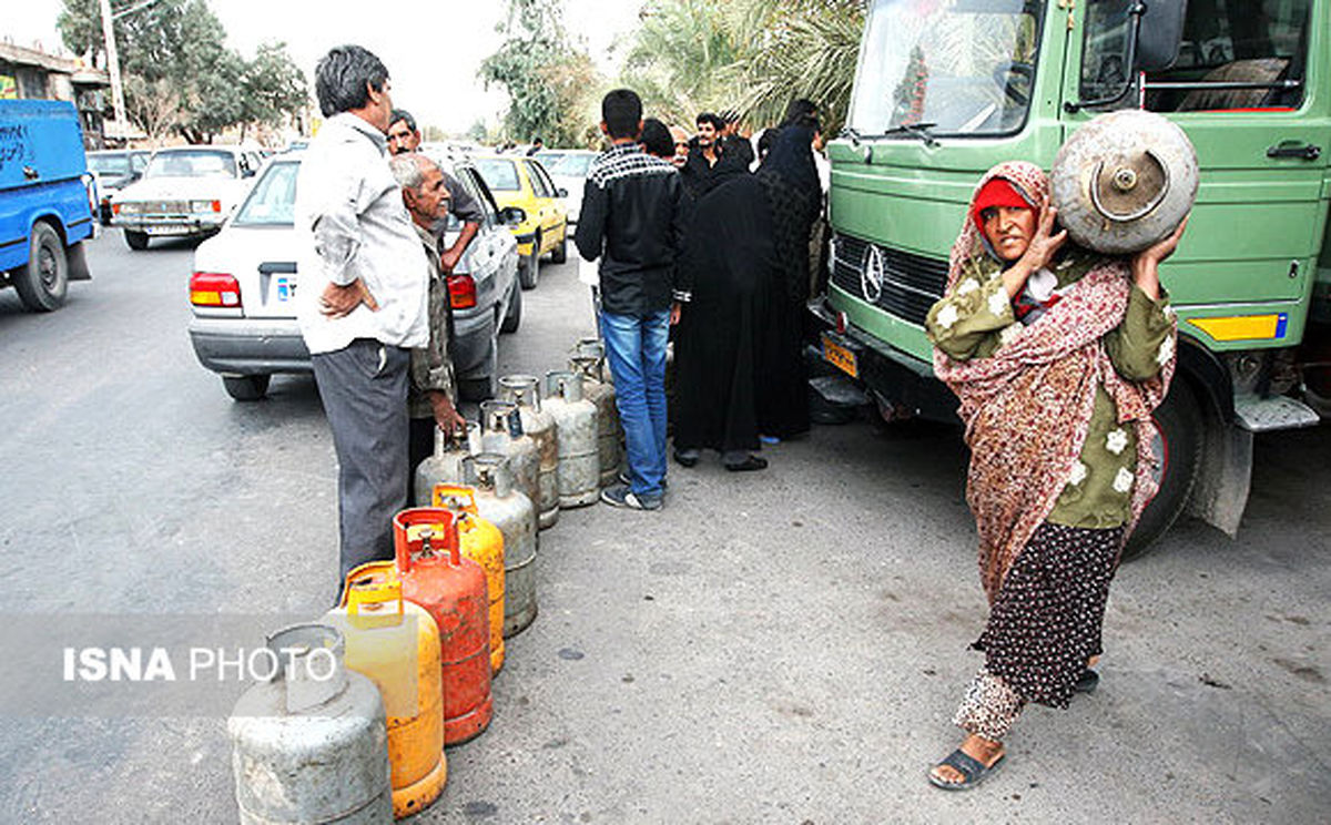 مشکلات هرمزگانیها در پی کاهش سهمیهای توزیع سیلندرهای گاز