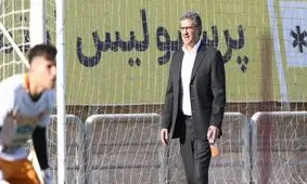 جلسه سرمربی و سرپرست پرسپولیس در پی اعتصاب بازیکنان