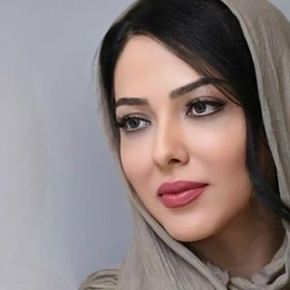 حمله تند لیلا اوتادی به کیروش در برنامه زنده‌رود