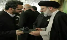 جدال بر سر عکس مشترک رییسی و آذری جهرمی/ازغدی: چرا نمی‌روند توالت‌های حرم را بشورند؟! /آشنا:برای شکستن غرور خودهمه چیز پنداری کجا را باید شست؟/ابطحی: بوی ریا می دهد