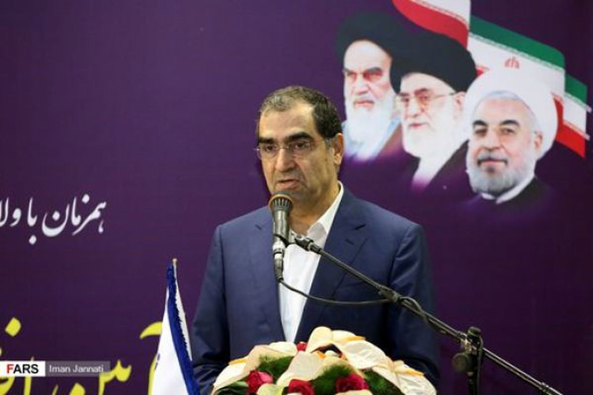 اظهارات کنایه ای وزیر بهداشت: اهمیت دارو بیشتر از پراید است / به هیچ وجه اجازه نمیدهیم با جان مردم بازی شود