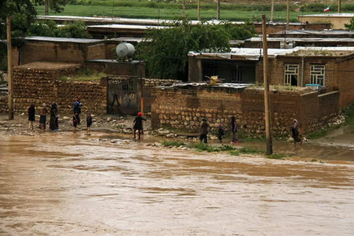 10 روستای پلدختر هنوز آب ندارند