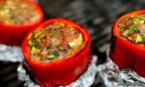 دلمه فلفل پرشده با لایه های لازانیا و پنیر