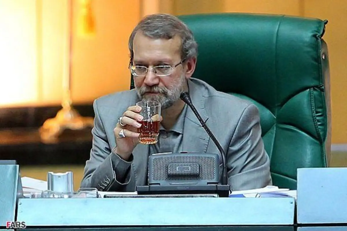 امضاهای طرح سوال از رئیس مجلس از حد نصاب افتاد /۷ نفر امضای خود را پس گرفتند /لاریجانی مجوز ارجاع لوایح پولشویی و پالرمو به مجمع تشخیص را داشت؟