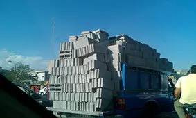 لرزیدن دل رانندگان با جولان وانت‌بارهای بد قواره در خیابان + فیلم