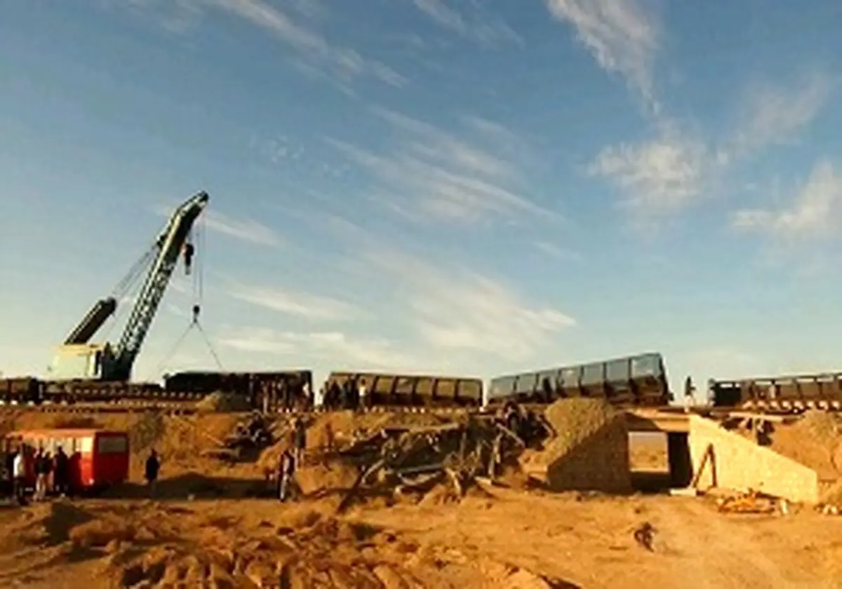 خروج قطار باری از ریل در طبس