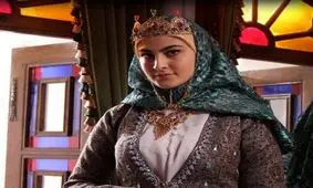 عکس/ مریم مومن بازیگر نقش "فخرالزمان" سریال "بانوی عمارت"