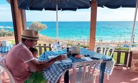 تفریح سالم ستاره فوتبال ایران به همراه پسرش/عکس