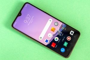 گوشی Realme U1 با دوربین سلفی قدرتمند و نمایشگر ناچ معرفی شد
