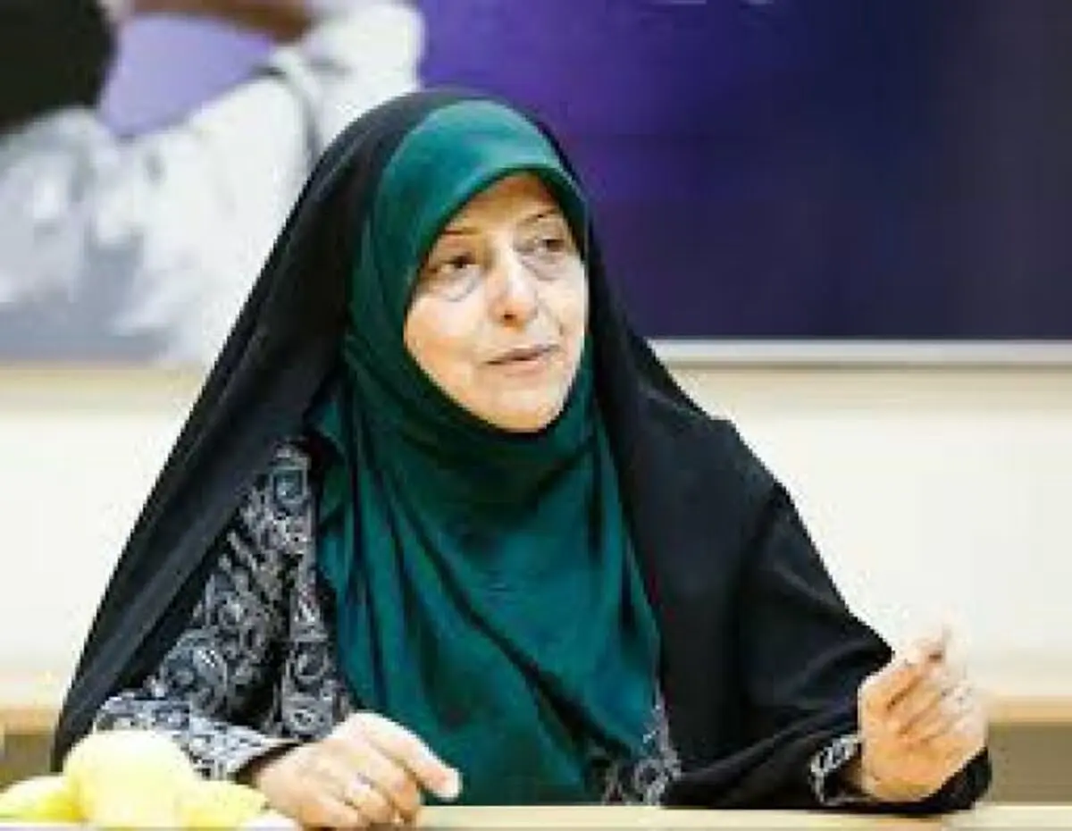 معاون روحانی: رفتن پسرم به آمریکا انتخاب خودش بود /اتهام می زنند برای اینکه بگویم انقلابی هستم اسمم را معصومه کردم /یک عده خیلی خوب اسب های زین کرده را سوار می شوند