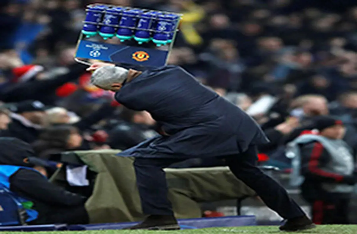 شادی منحصر به فرد مورینیو پس از گل دقیقه نودی به یانگ بویز + فیلم