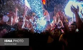 زنان شادترند یا مردان؟