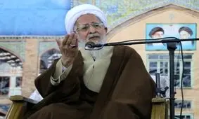 آیت الله جوادی آملی:حوزه علمیه مثل آب کر هم طاهر است هم مطهر/مراجع «پدران سیاسی» جامعه هستند/نباید با «زور و فشار» مردم را دنبال خود بکشیم /واژه عشق را از ما دزدیده اند