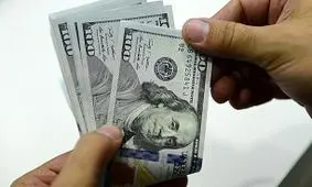 دلار در آستانه ورود به کانال ۱۰ هزار تومان قرار گرفت