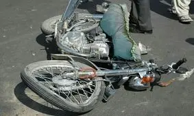 مرگ راکب موتورسیکلت دربرخورد با پژو۴۰۵