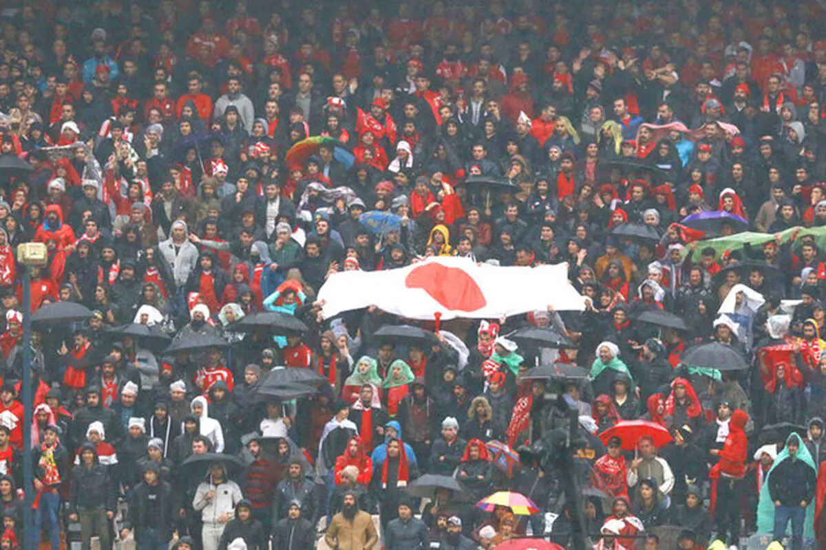 اهتزاز پرچم ژاپن علیه پرسپولیس این بار در تبریز!