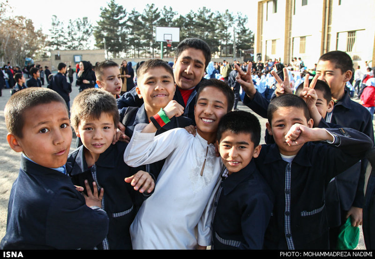 ۱۰ درصد افغانستانی‌ها در ایران زندگی‌ می‌کنند