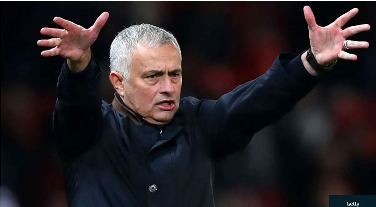 دفاع عجیب منچستریونایتد از مورینیو