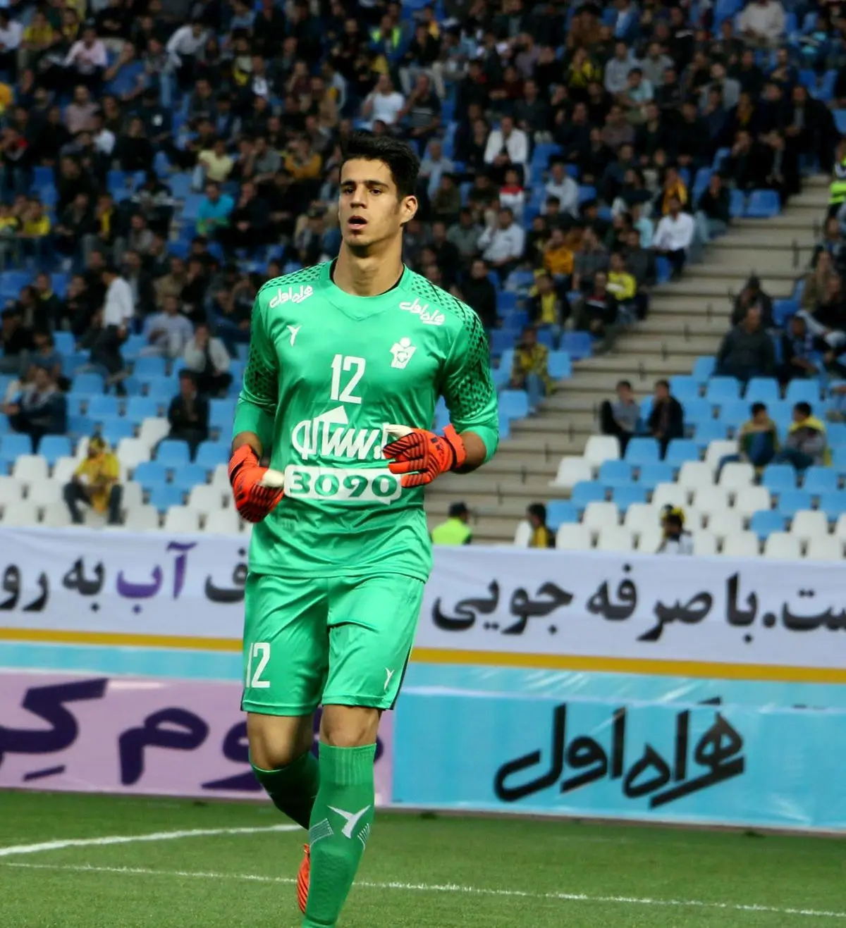 کار سخت نیازمند مقابل پسران یحیی