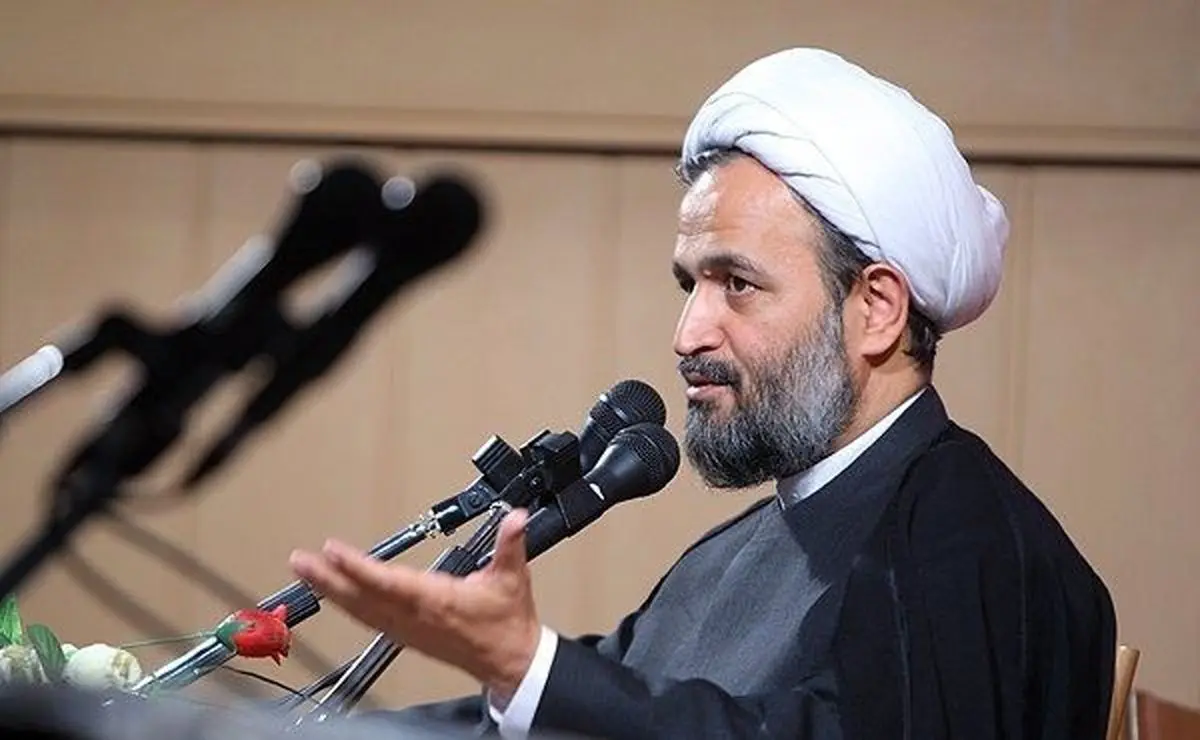 پناهیان: از یک رفتار حزب‌اللهی‌ها زده شده‌ام؛ هر کسی برای خودش صاحب تشخیص شده/ بهزاد نبوی گفته باید مشکلاتمان را با جهان حل کنیم؛ کدام جهان؟ حلقه لندن، واشنگتن و تل‌آویو؟/تعریف‌هایی که از طرفداران پرسپولیس شد برایم خیلی خوشحال کننده بود