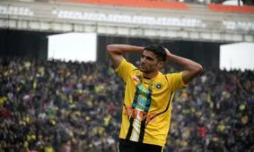 مهرداد محمدی: امیرخان بیچاره ام می کند!