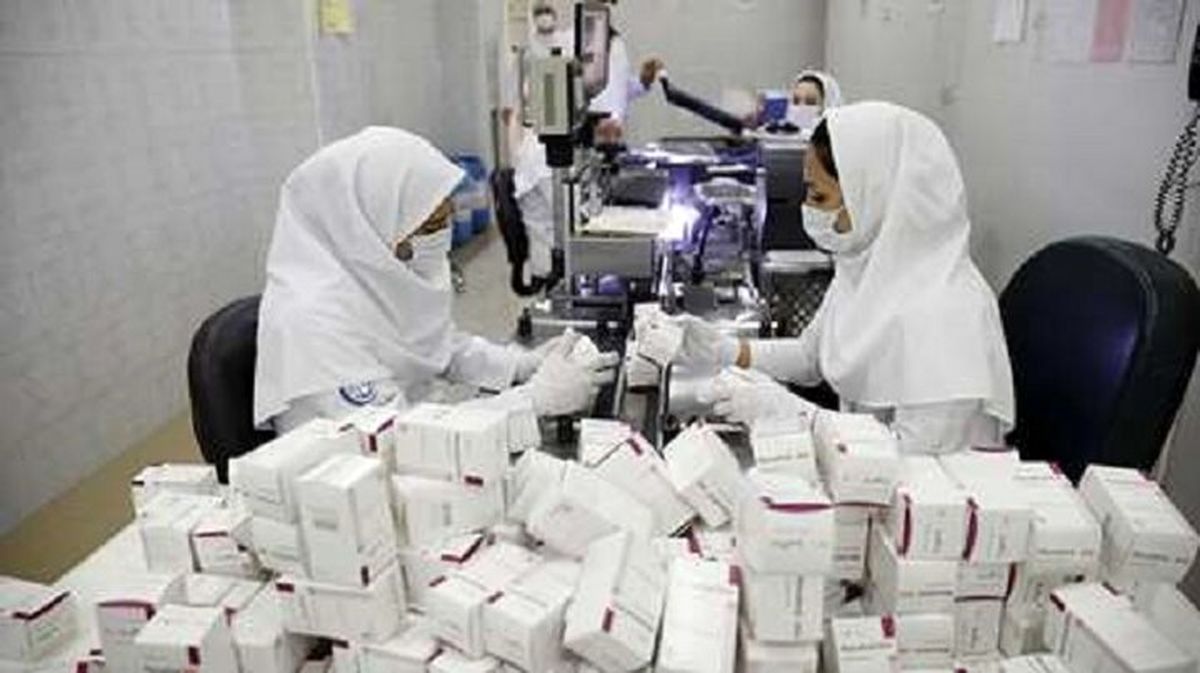 کشت خشخاش در کشور ضروری است/ کمبود مواد اولیه داروهای مخدر در کشور