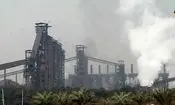 بحران نیروی کار در بزرگ‌ترین کارخانه فولاد ایران؟/ روایت تعدیل و تعلیق پنهان پس از حملات موشکی/ از حقوق ۱۰۰ میلیونی تا رانندگی اسنپ و تپسی/ برآورد‌های غیررسمی از خسارتها، دست‌کم 4 سال زمان تا بازگشت به وضعیت پیش از جنگ را پیشبینی می کنند