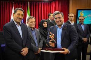 تقدیر وزیر صمت از مدیرعامل گروه صنعتی ایران ترانسفو 