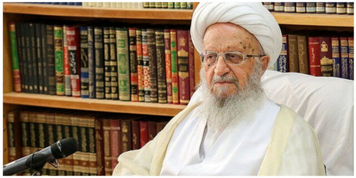 آیتالله مکارم شیرازی: هر شخص یا رژیمی که رهبری و مرجعیت را تهدید کند حکم محارب دارد